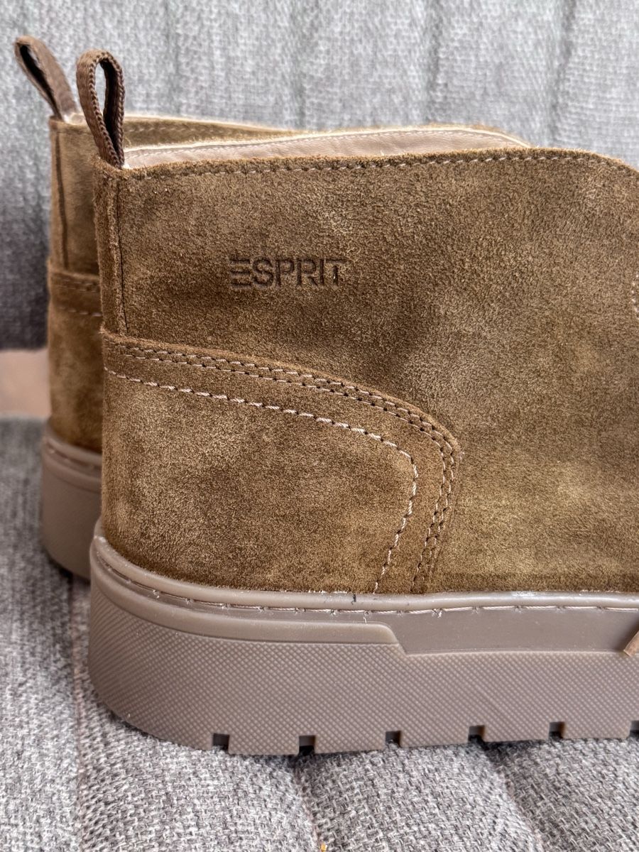 Esprit Scarpe da uomo: Esprit Wildleder Boots Gr. 44 NEU – Nuovo e nell'imballaggio originale da Luzern venduto da raquel.m 2