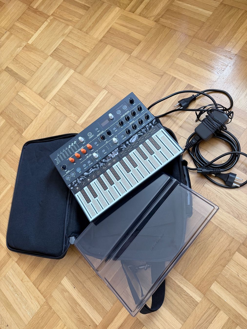 Arturia Strumenti musicali: A vendre Arturia MicroFreak – Usato da Bellevue venduto da addmotion93