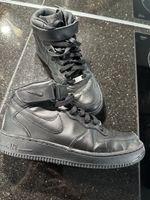 Schwarze Nike Air Force Schuhe, Top Zustan, Grösse 41