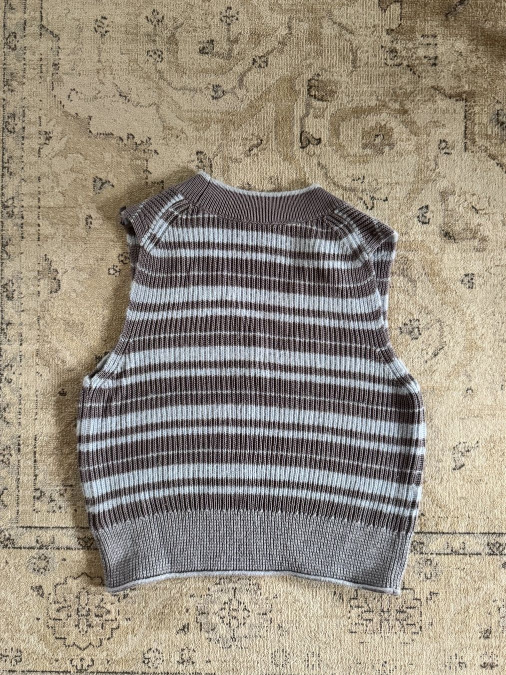 Cos Gilet & Giacche senza maniche: Pull sans manches rayé – Usato da Pully venduto da ana_2kcm 1