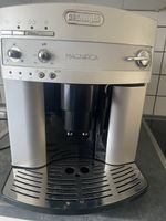 Kaffeevollautomat DeLonghi Magnifica silber gebraucht