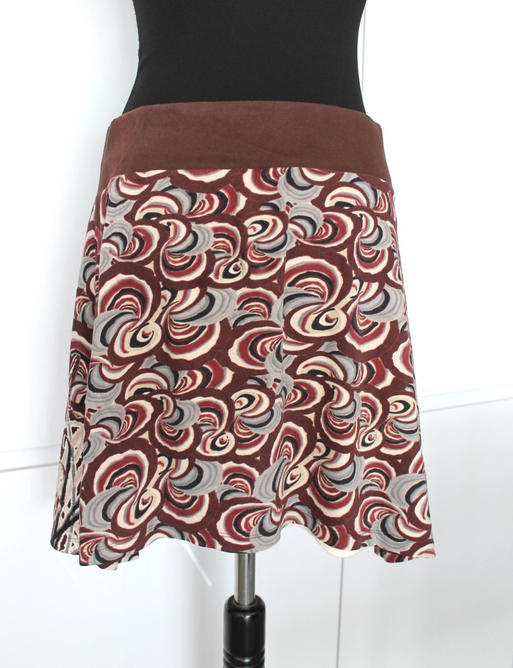 Desigual Röcke: Jupe d'été Desigual taille L – Gebraucht aus Chez-le-Bart von jasse 1