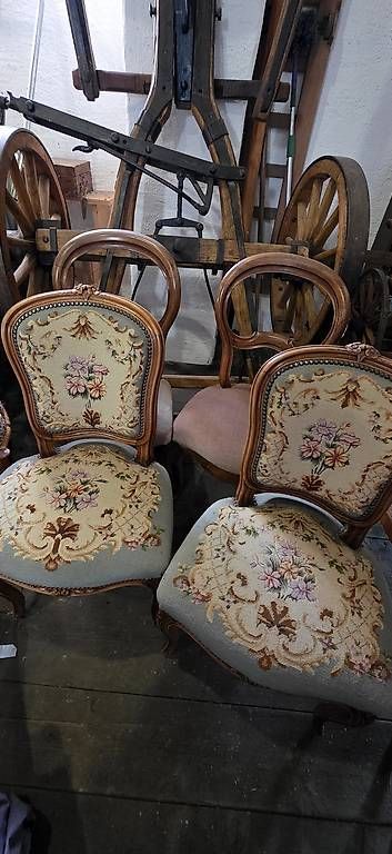 Chaises: Chaises  – D'occasion à Saubraz par Caly0