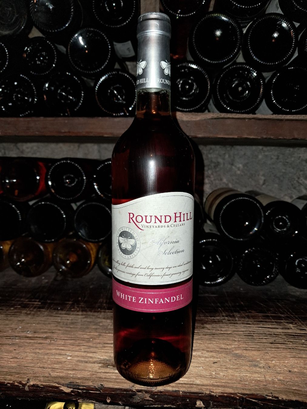 Wein: Round hill selection white zinfandel rosé 2013 – Neu und originalverpackt aus Le locle von juliensaran 1
