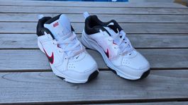 NIKE Sportschuh 'Defy All Day'