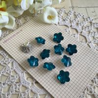 10 Knopfe Perlen blau bleu Blumen fleurs boutons perles