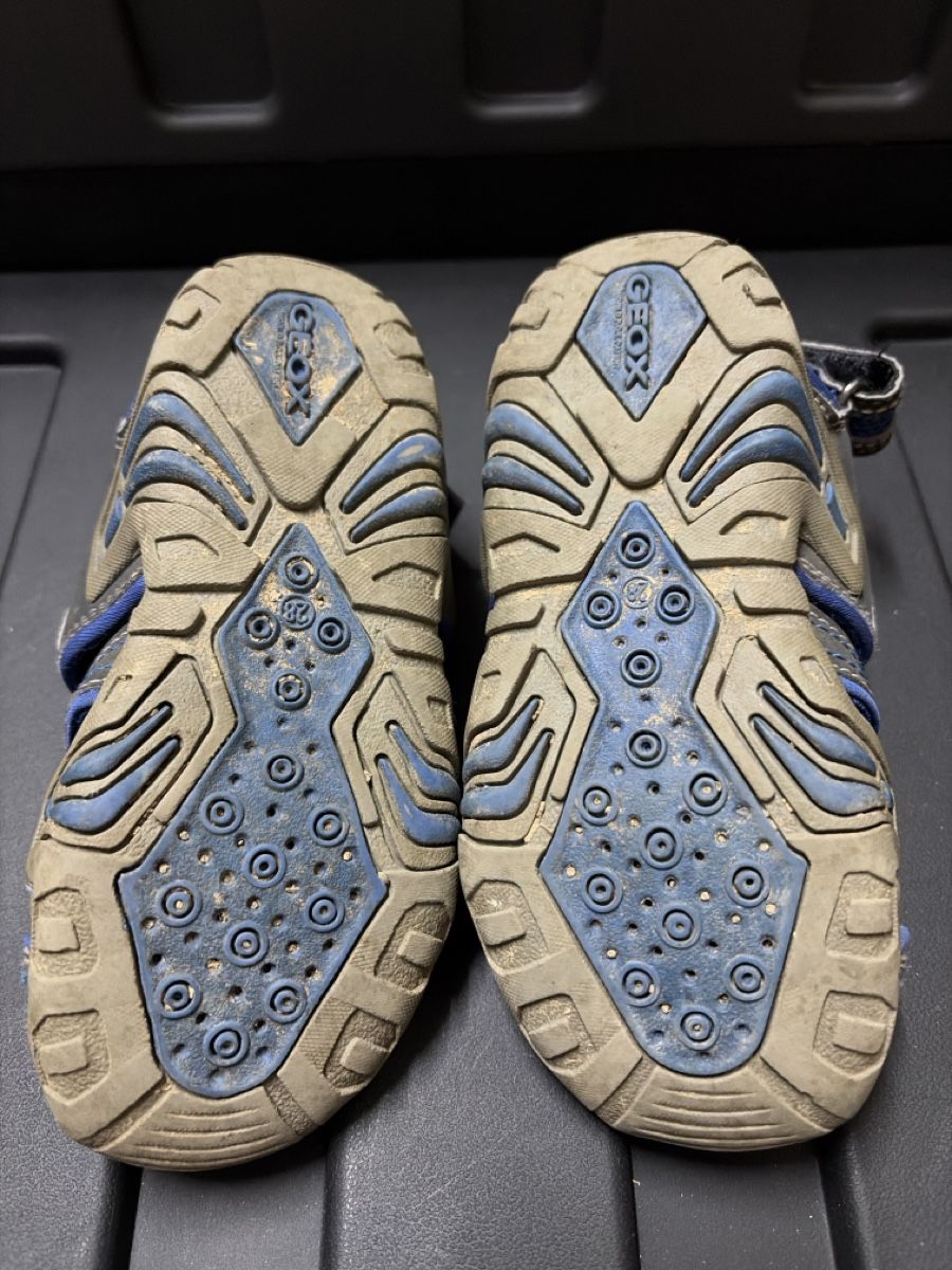 Geox Scarpe per ragazzi: Sandalen Grösse 28 – Usato da Granges-Paccot venduto da Fwaeber 1