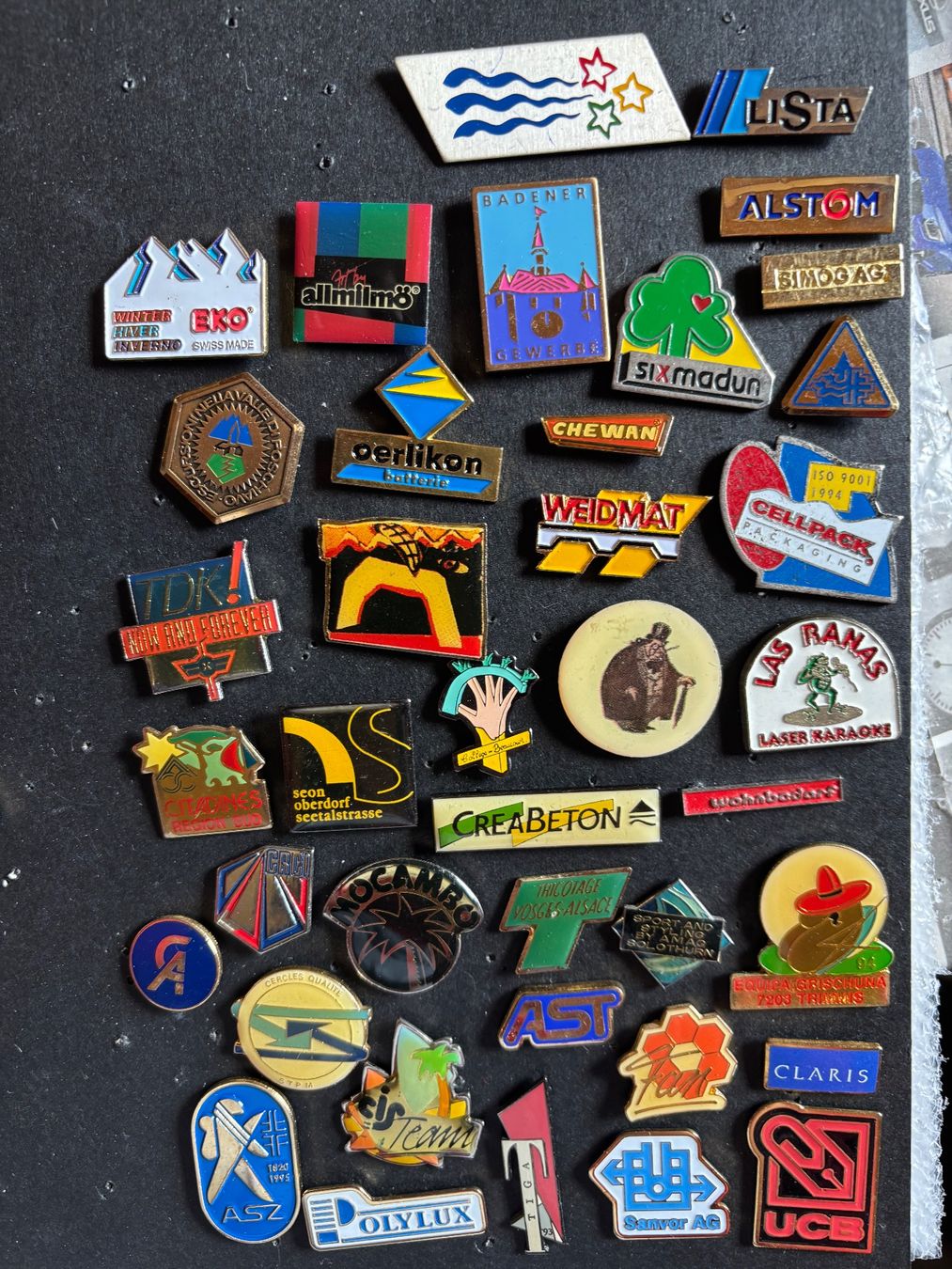 Plaketten & Abzeichen: Pins Divers – Gebraucht aus Lützelflüh-Goldbach von NicoleL.