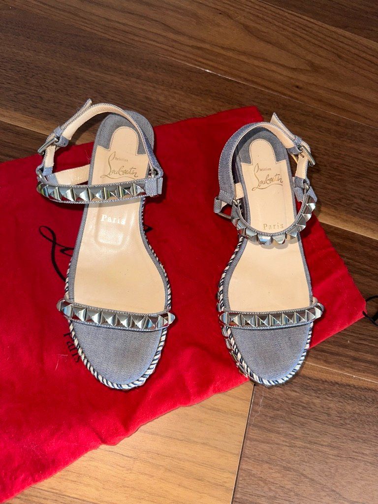 Christian Louboutin Damenschuhe: Louboutin studded sandals - EUR 38 – Gebraucht aus St-Sulpice VD von juhdu 3