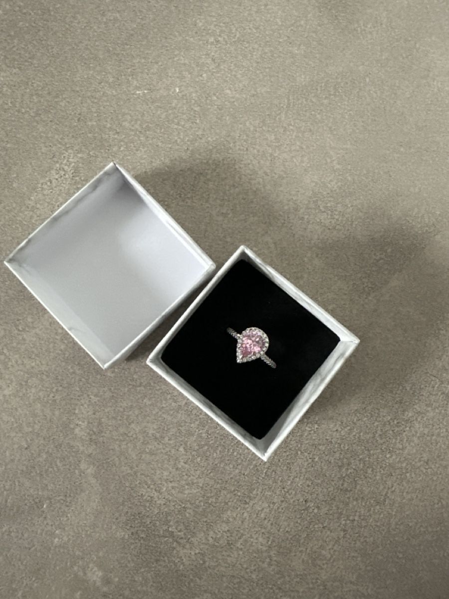 Bagues: Ring mit rosa Stein und Zirkonia mit Box – Neuf (Voir description) à Dietikon par vithya88 3