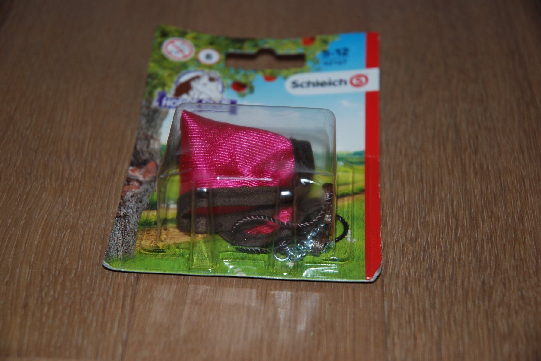 Schleich Giocattoli: Schleich Pferdedecke – Nuovo e nell'imballaggio originale da Laupen BE venduto da sabale 1