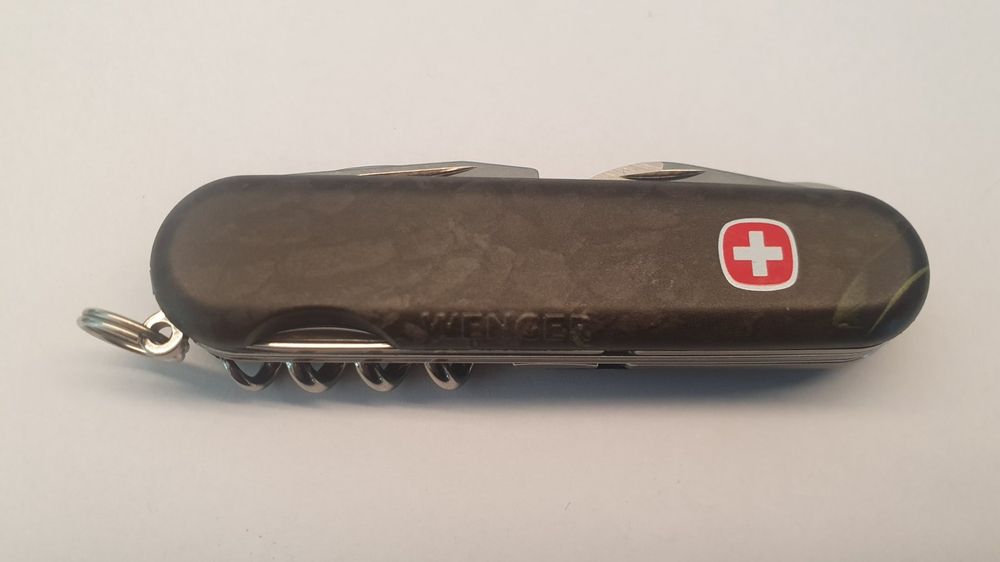 Wenger Sackmesser (mit Tarnmuster an den Schalen) (Neu (gemäss ...