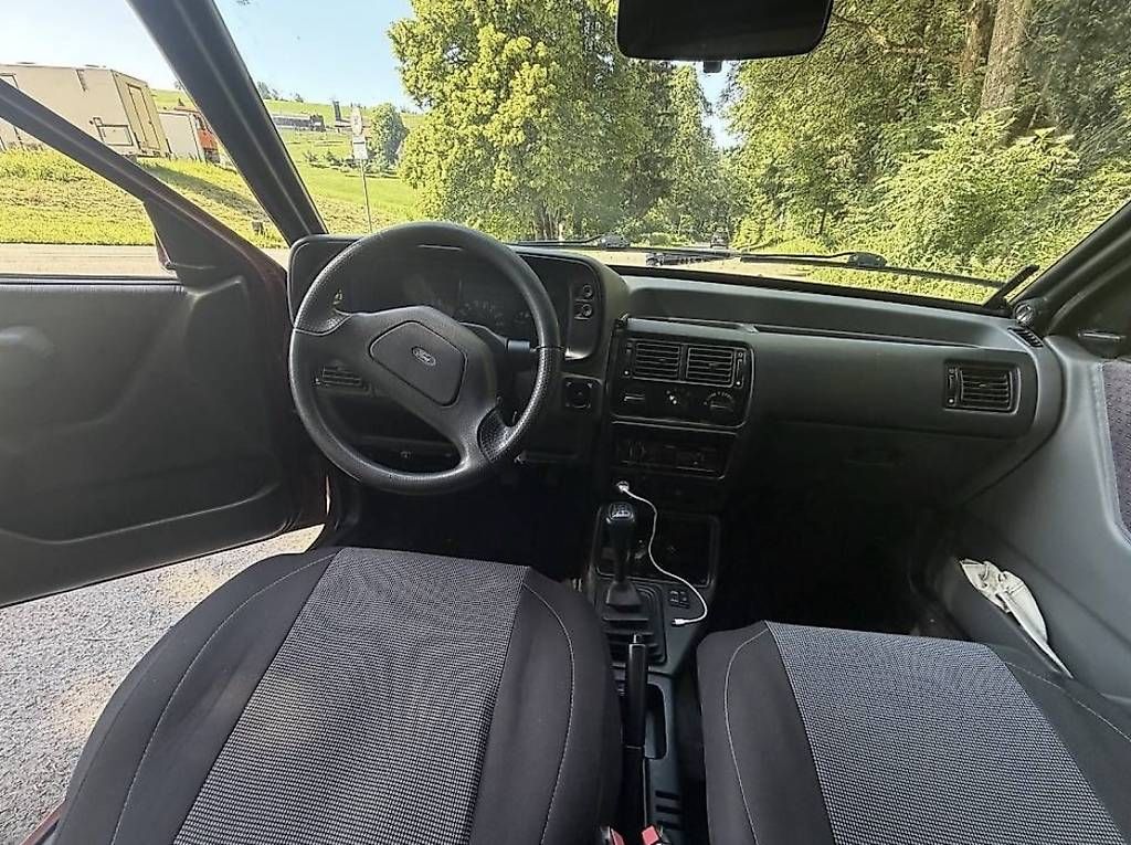 Automobili: Ford escort xr3i – Usato da Lützelflüh-Goldb venduto da DominikHosang 2