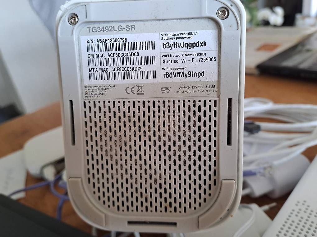 Modems & Routeurs: diverse Modem/Router Kabel  – D'occasion à Liestal par daspi01 3
