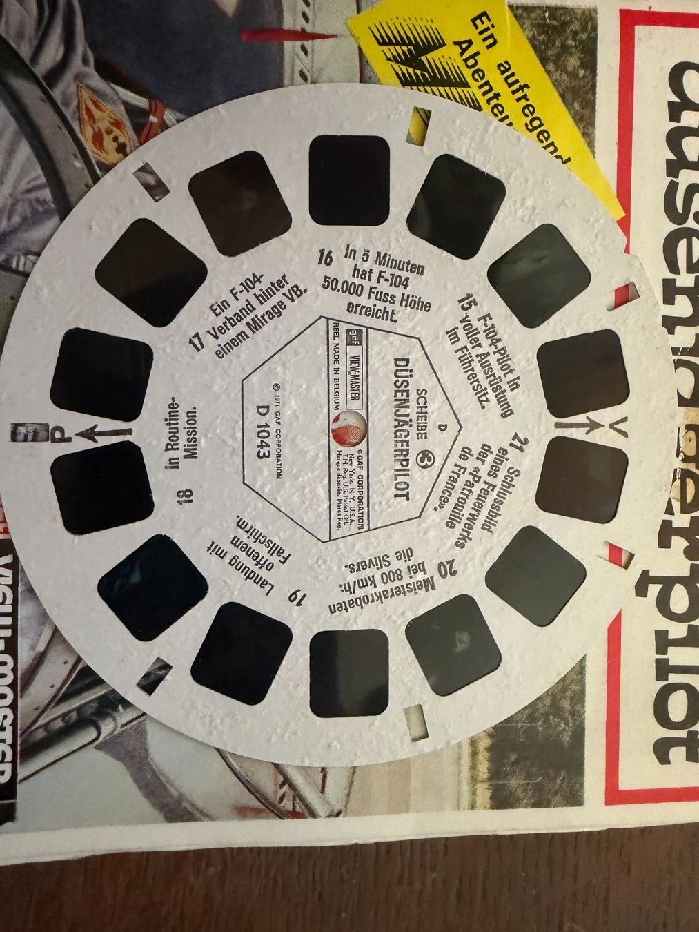 View-master Giocattoli: View-Master 3D: Nr. D 104 Düsenjägerpilot – Usato da Tegerfelden venduto da siebenmacky 7