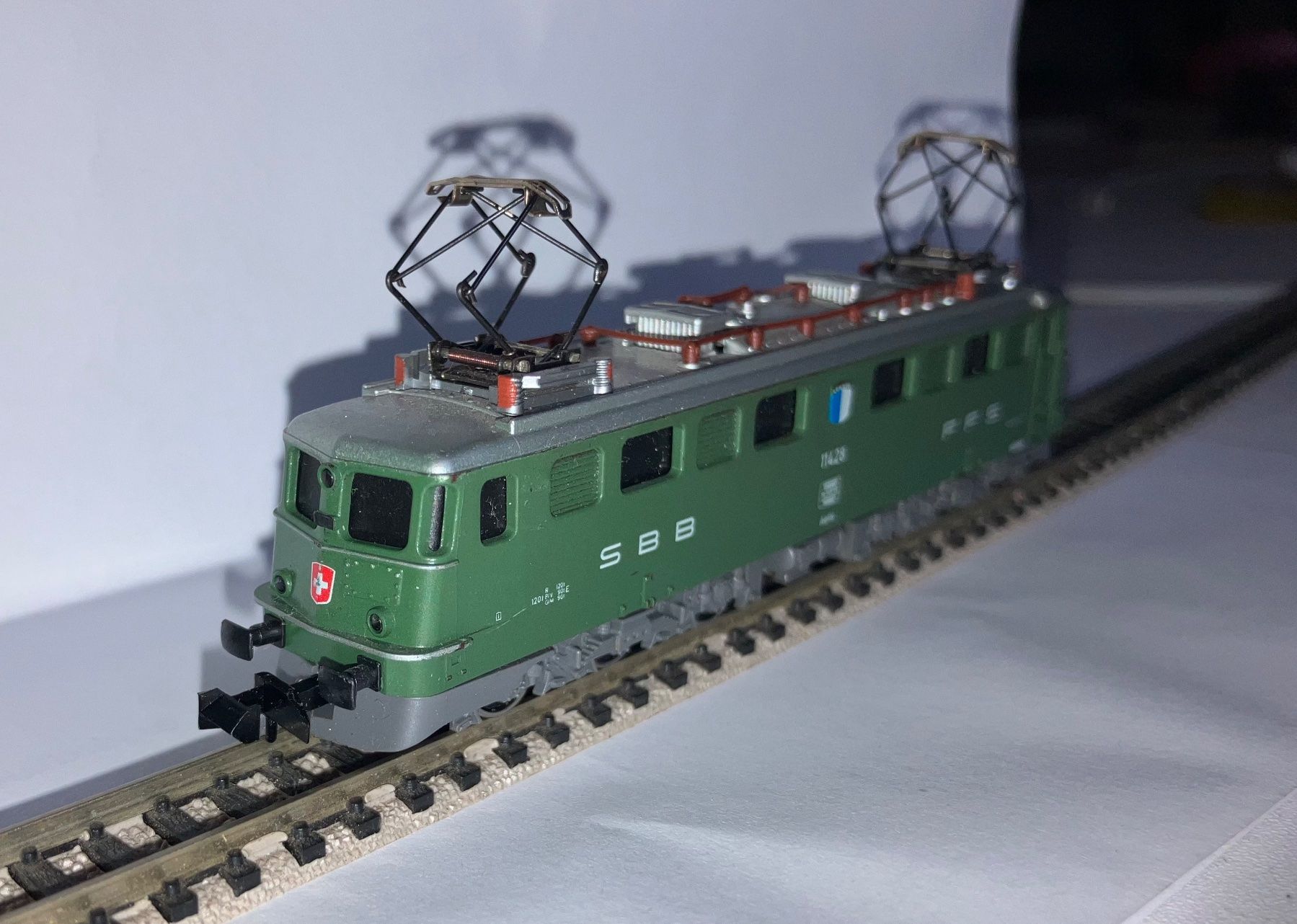 Trix Modellini di ferrovie: Ae 6/6 SBB  CFF verte en boite Minitrix – Usato da Dompierre VD venduto da immorentes 1