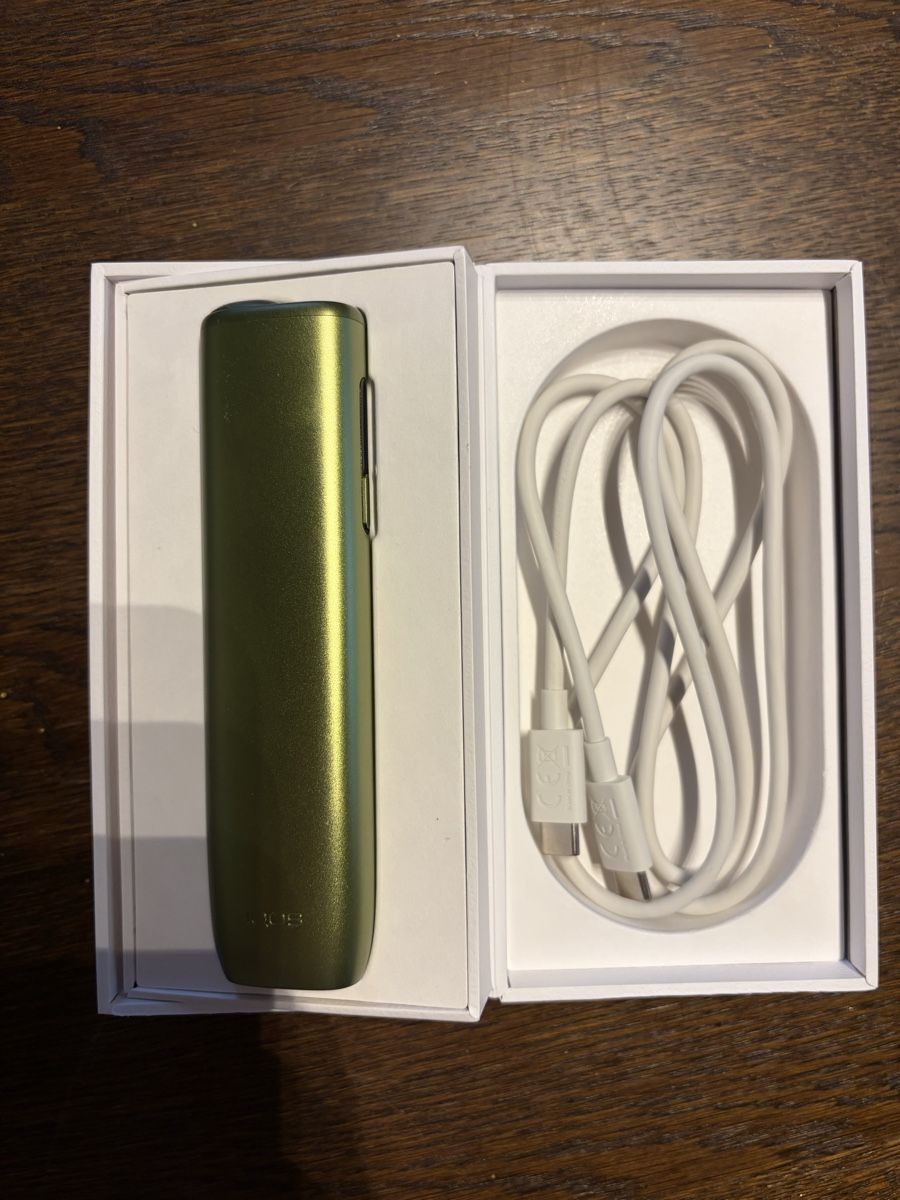 Iqos Altri Prodotti per fumatori: IQOS ILUMA i ONE Kit Leaf Green – Usato da Hauptwil venduto da BernadettS 1