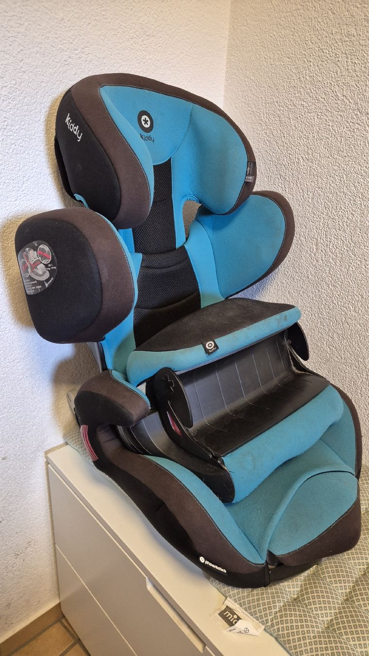 Kiddy Seggiolini per auto: Kiddy Autositz Phoenixfix Pro3 (9-18 kg) – Usato da Tägerwilen venduto da Beckenpower
