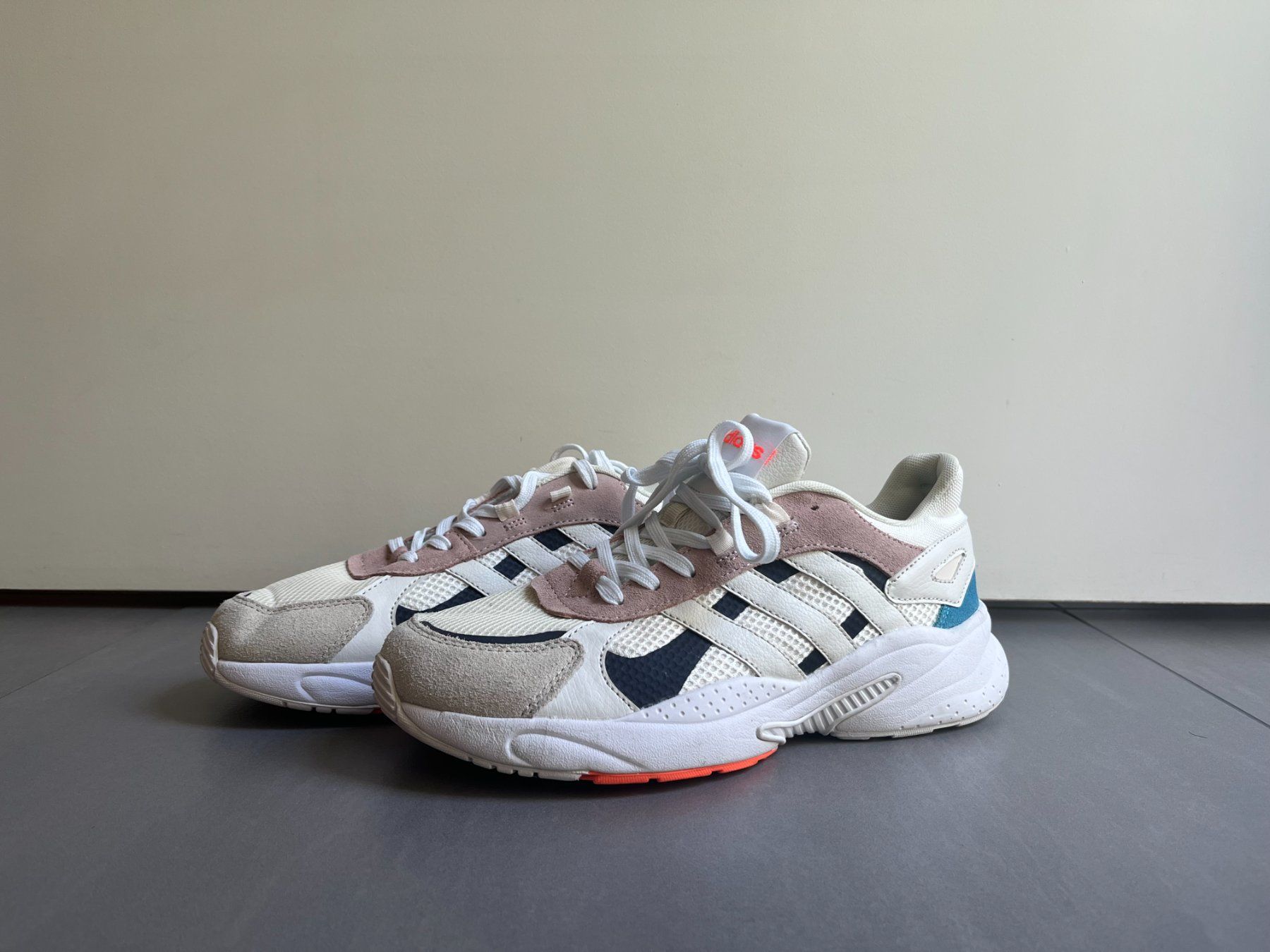Adidas Scarpe da uomo: Chaussures Adidas homme – Nuovo (secondo la descrizione) da Morges venduto da jva_pv27