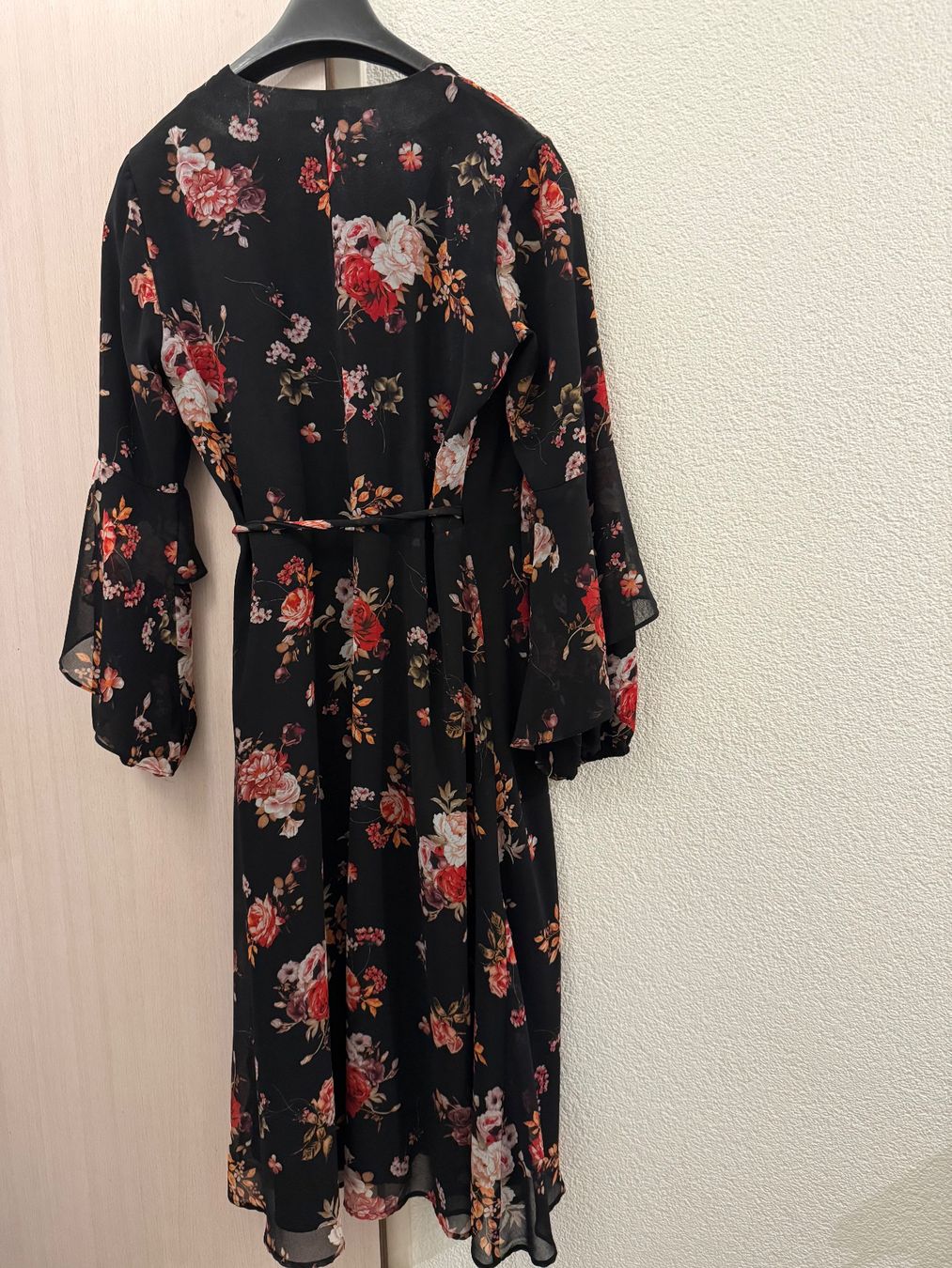 Hallhuber Kleider: HALLHUBER KLEID – Gebraucht aus Zürich von flo_7cvq 3
