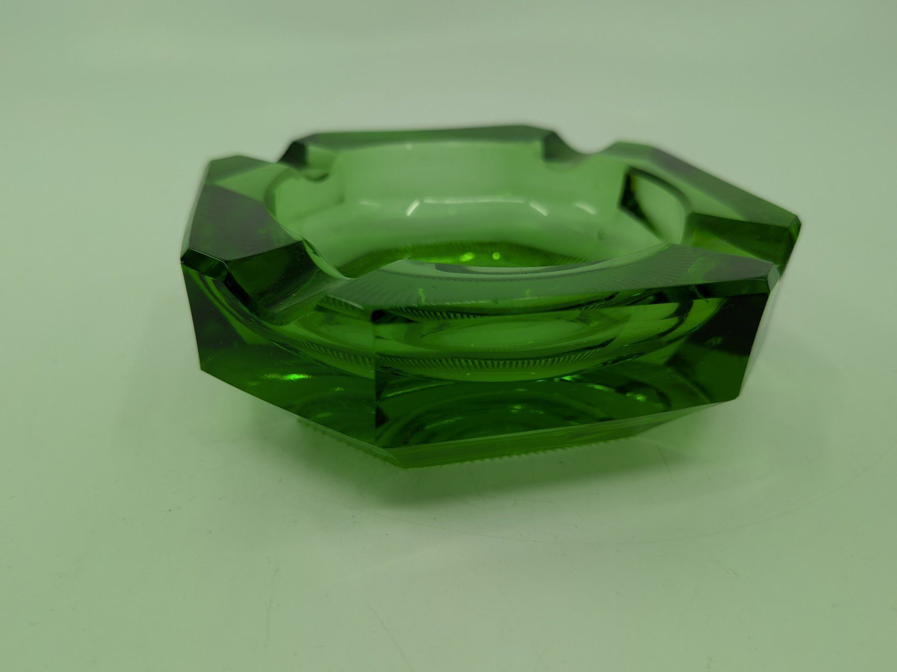 Portacenere: Aschenbecher grünes Glas – Usato da Emmen venduto da magelan 1