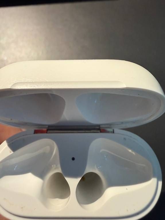 Cuffie: Airpod 2.Generation rechts und Ladecase  – Usato da Zollikon venduto da loulou10 4