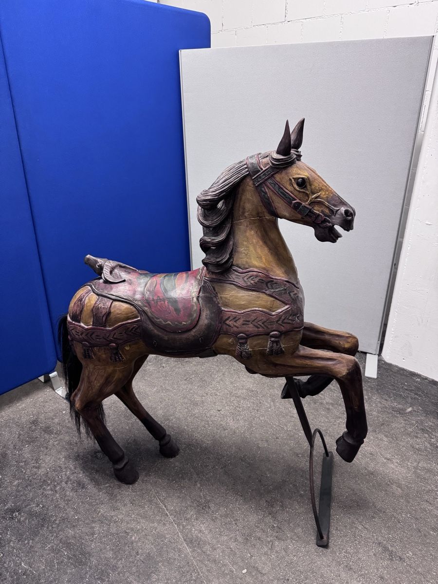 Sculture & Statue: Karussellpferd aus Holz, Höhe 1.30cm – Usato da Bern venduto da samryan 4
