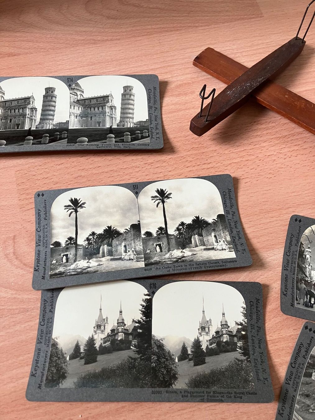 Poster & Bilder: Antique Stereo Viewer + Cards Nice! – Gebraucht aus Zürich von Classic_Collection_Zurich 1