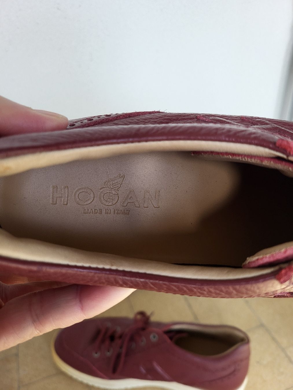 Hogan Scarpe da uomo: Hogan Sneakers – Usato da Zweisimmen venduto da Adorable 5