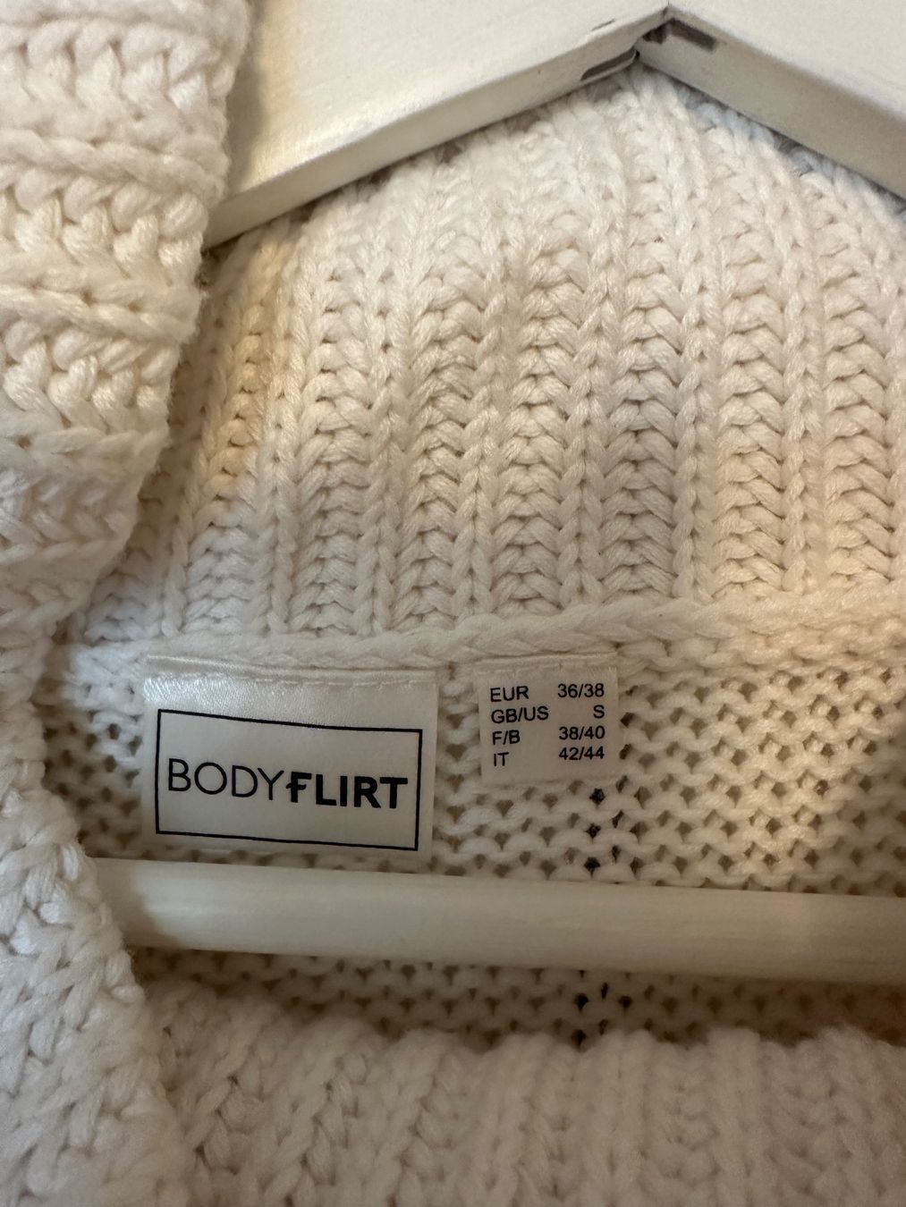 Maglioni & Felpe: Bodyflirt Strickpullover, Creme, Grösse 36/38 – Usato da Schaan venduto da Hermine2018 1