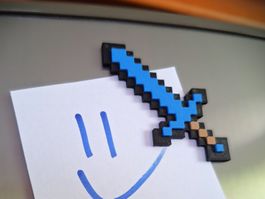 Pixel Werkzeug Magnet-Set – Schwert, Spitzhacke & Axt