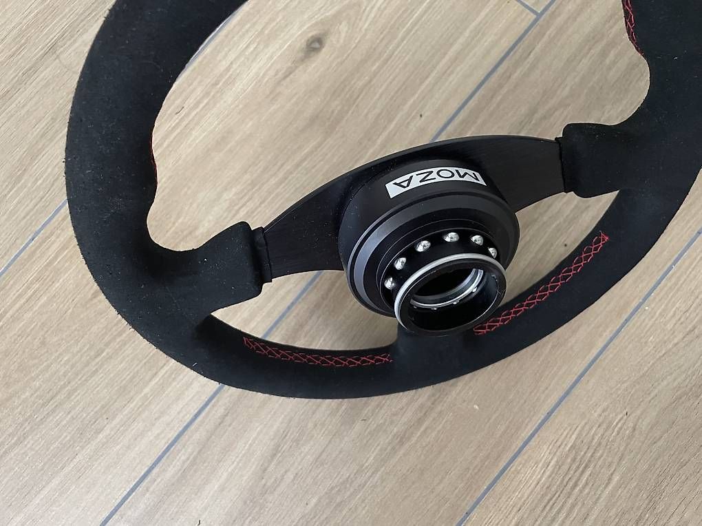 Controller: Simagic P330R Lenkrad mit Moza Quick Release – Gebraucht aus jona von Fernando_84 1