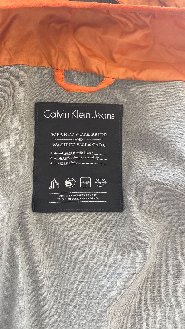 Calvin Klein Jacken: Leichte Jacke von Calvin Klein, Grösse 36. – Gebraucht aus Heiligenschwendi von maerchen2008 7