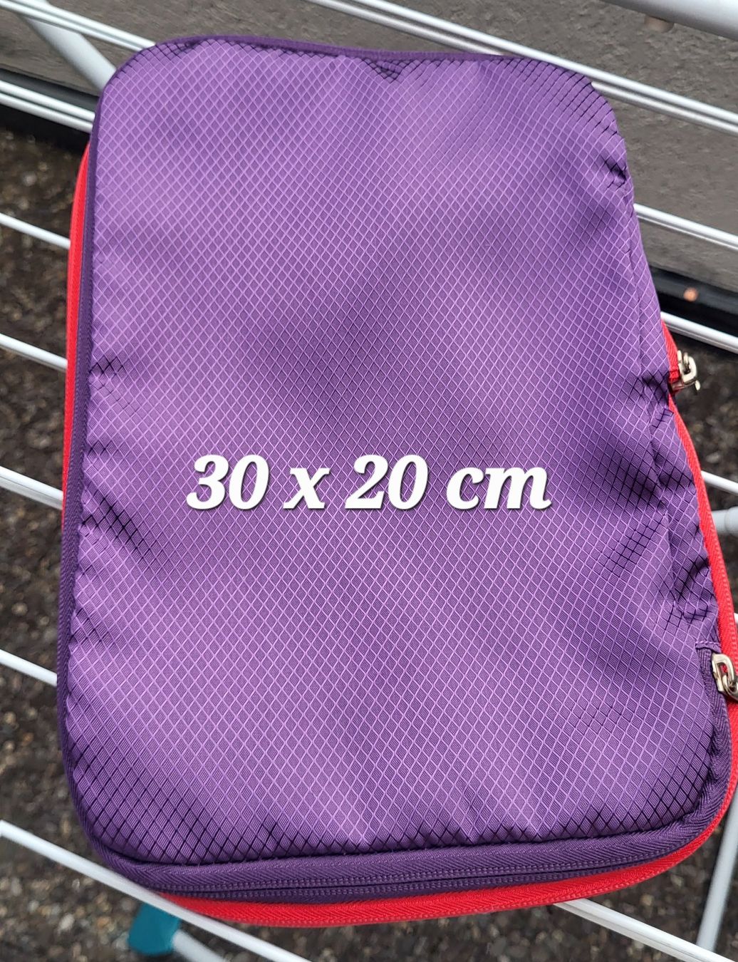 Taschen für Damen: Sacs pour vêtements pliés – Gebraucht aus Fribourg von VictoriaShop7 3
