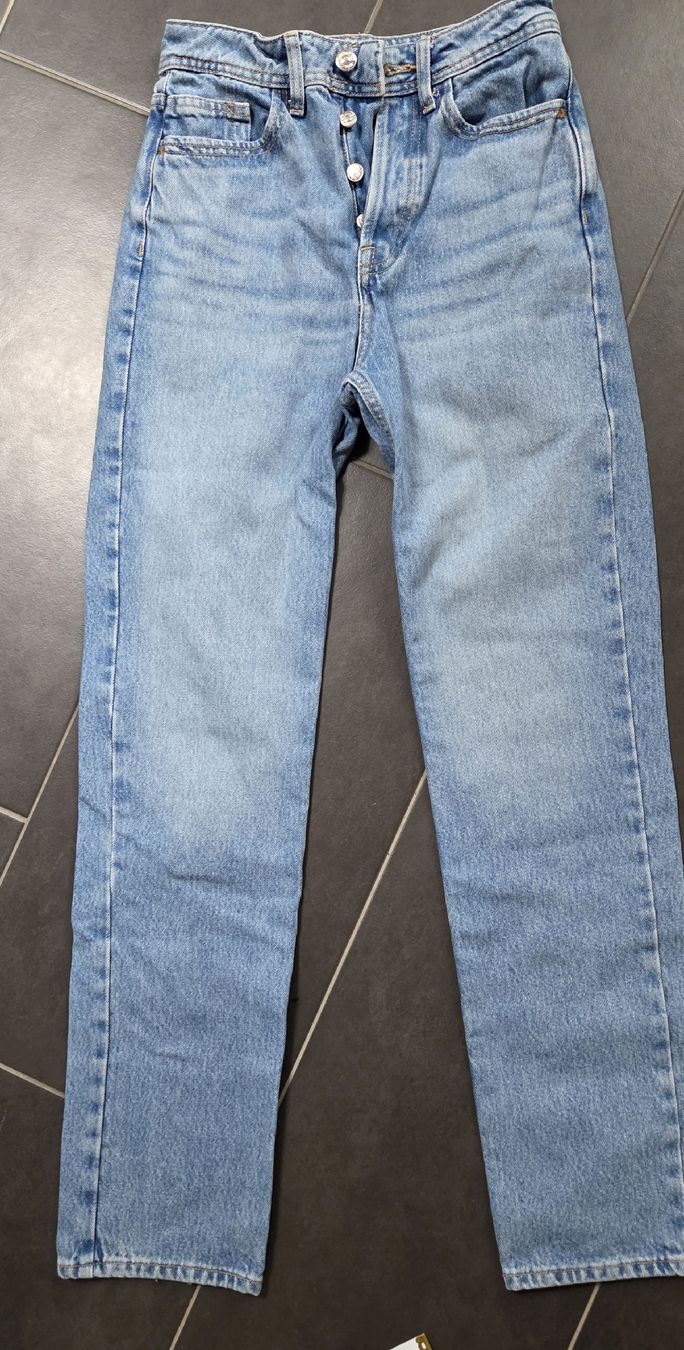 Zara Jeans: Jeans Zara Gr. 34 – Gebraucht aus Lyss von Urma5