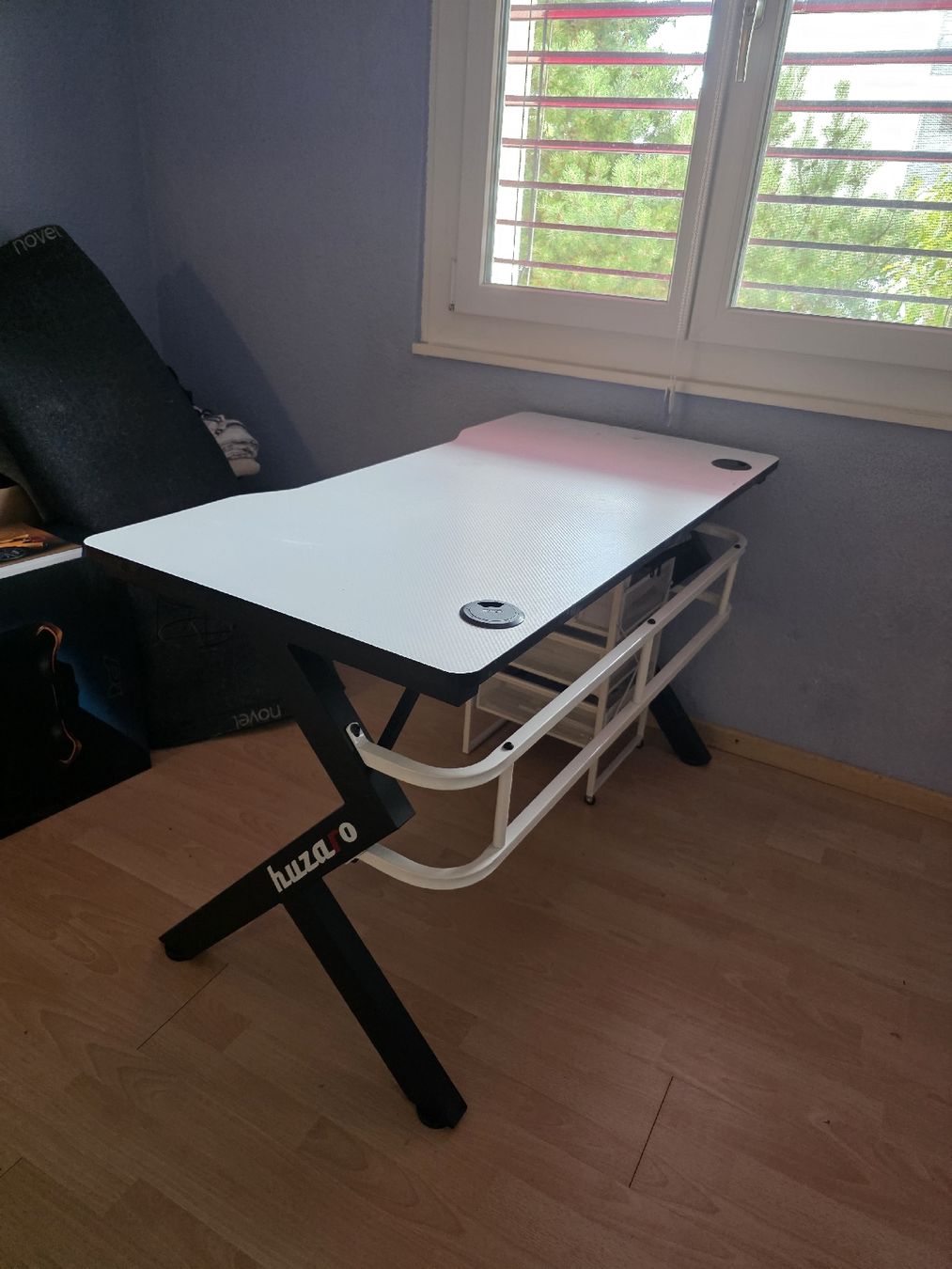 Bureaux: Huzaro Gaming Tisch – Neuf (Voir description) à Gunzgen par Orkan7