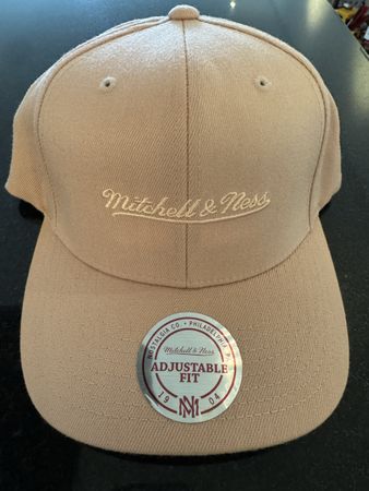 Mitchell & Ness Kappe verstellbar neu mit Etikett hellrosa 