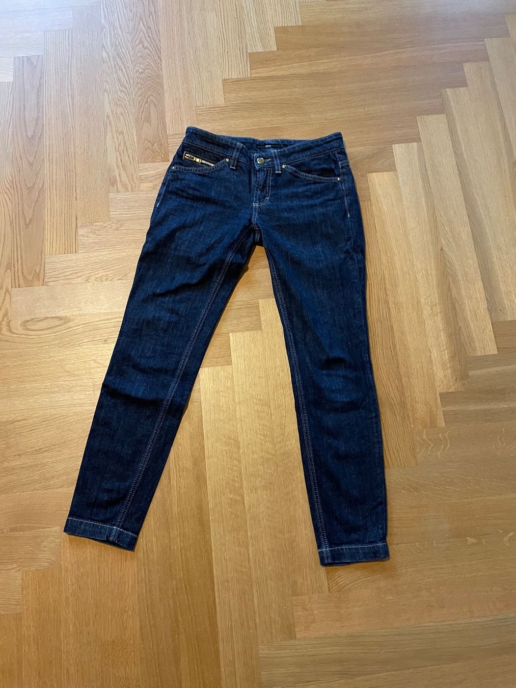 Hugo Boss Jeans: Hugo Boss Jeans 27 – Gebraucht aus Basel von CCRosa 5