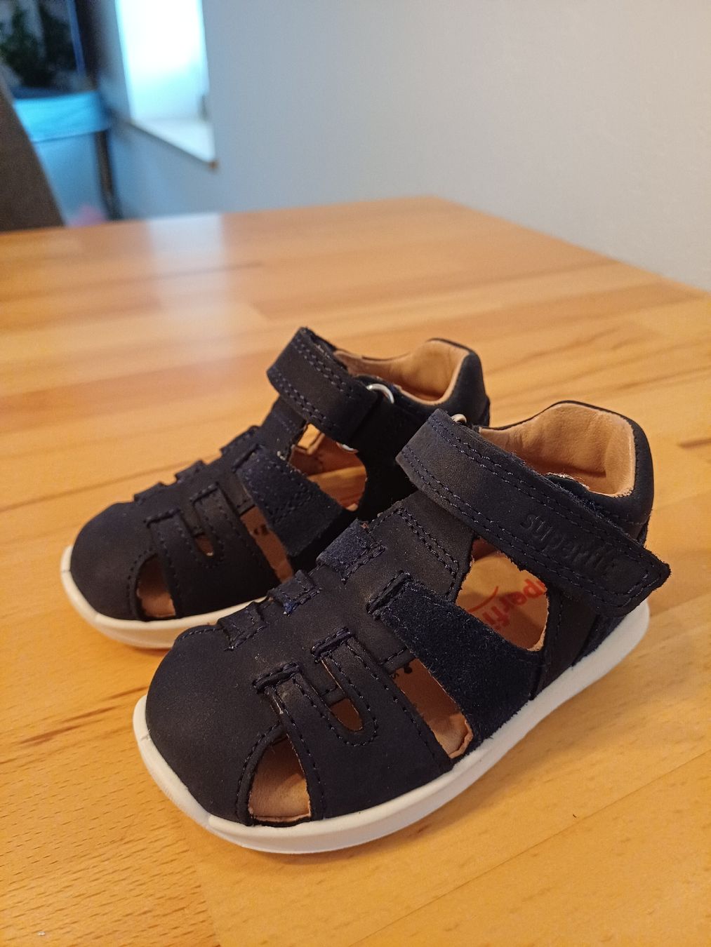 Superfit Scarpe per ragazzi: Superfit Sandalen Grösse 20 – Nuovo (secondo la descrizione) da Walde AG venduto da fashionstyles 1