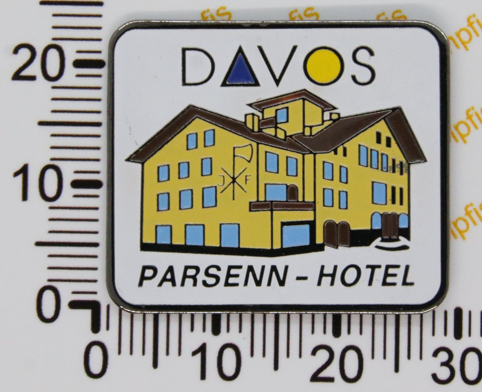 Plaketten & Abzeichen: Pin Davos Parsenn Hotel – Gebraucht aus Winterthur von sumpfis