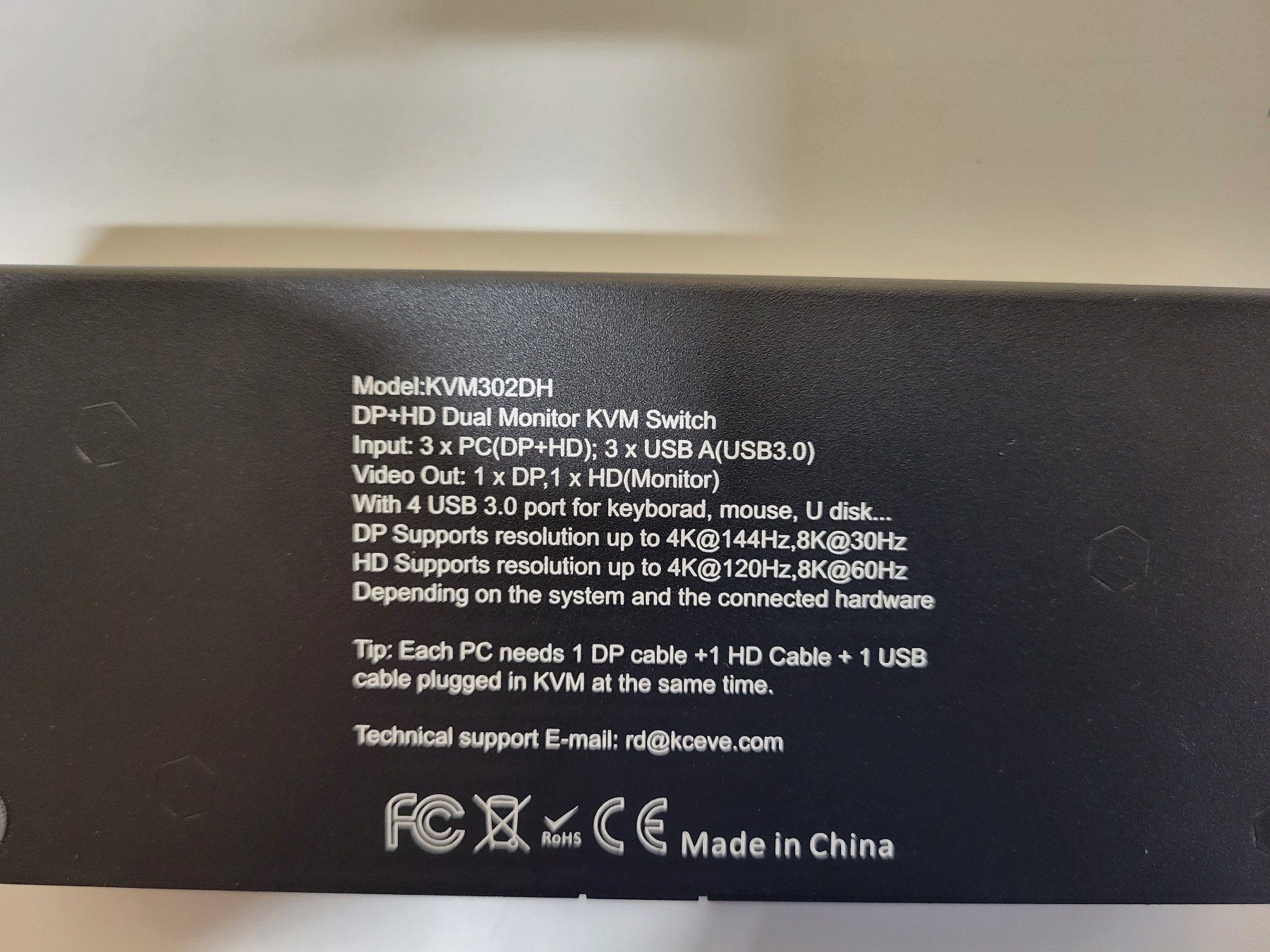 Hubs & Switches: 3-PC KVM-Switch (Modell KC-KVM302DH) – Gebraucht aus Brügg BE von POU-BELLE 5