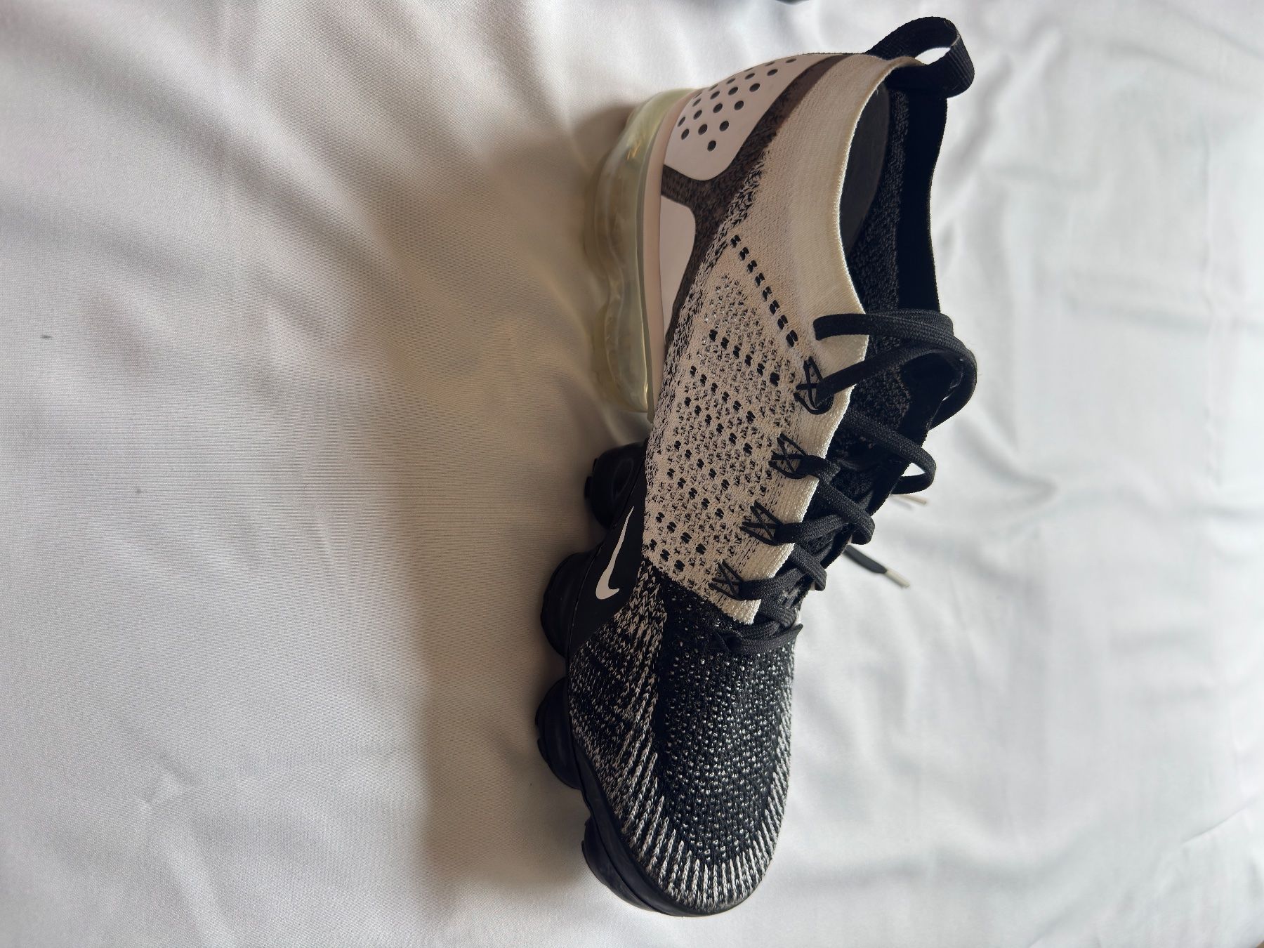 Nike Scarpe da uomo: Nike Vapormax 2 Flyknit Orca limited edition – Nuovo (secondo la descrizione) da Zürich venduto da jls_tqc2 4