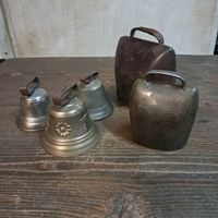 5 Glocken / Treicheln