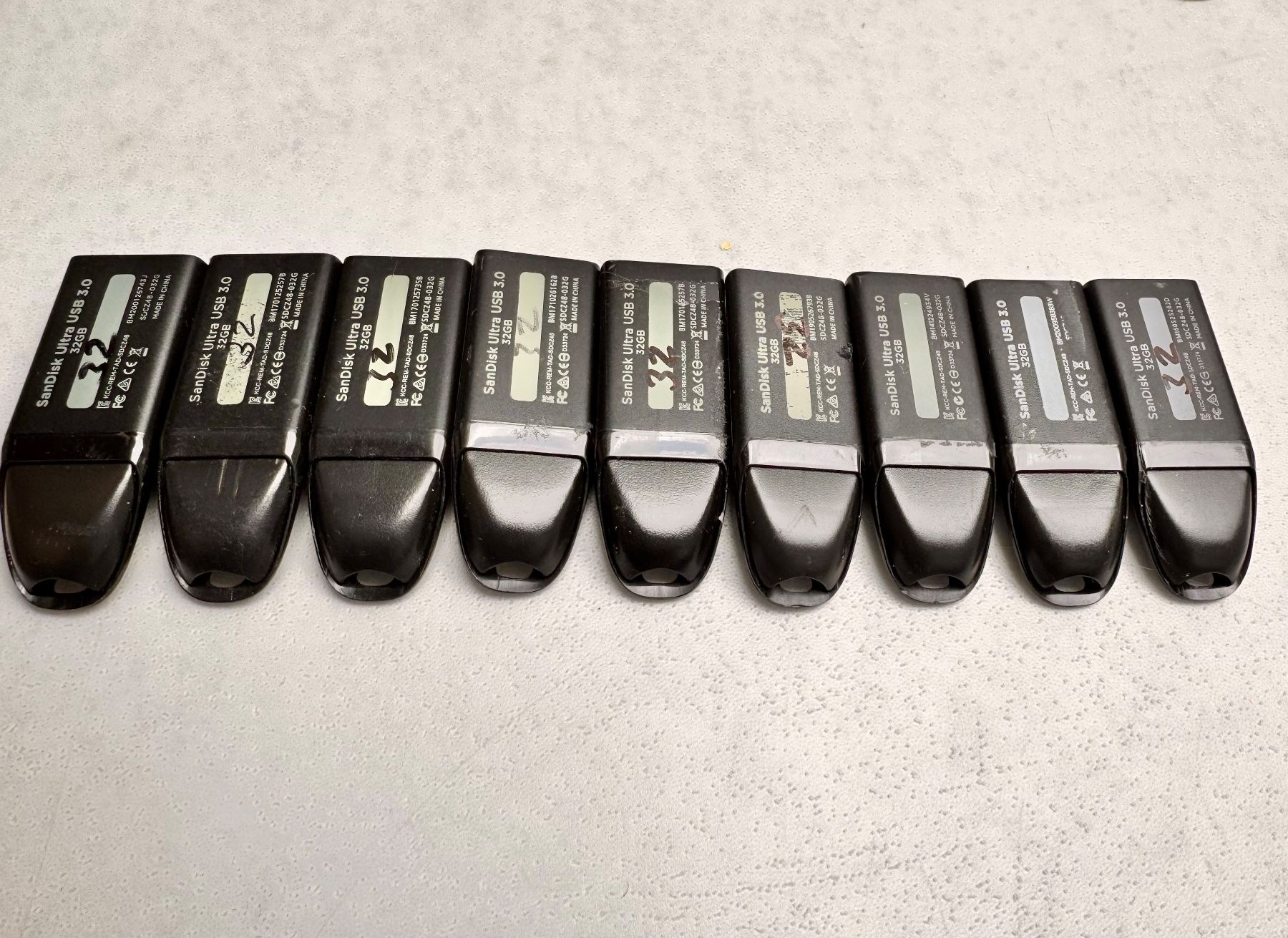 Sandisk Chiavette USB: 9x SanDisk USB 3.0 Sticks 32 GB – Usato da Hermetschwil-Staffeln venduto da Mobile2013 1