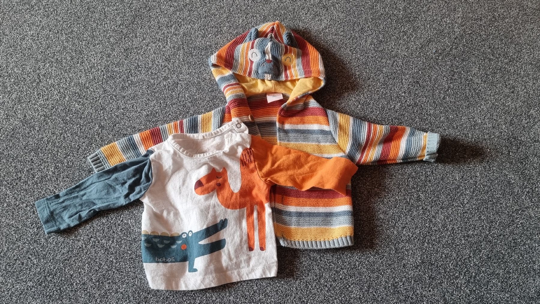 Lotti & Set di vestiti: Pull et jaquette boboli – Usato da Les Breuleux venduto da Mily1991