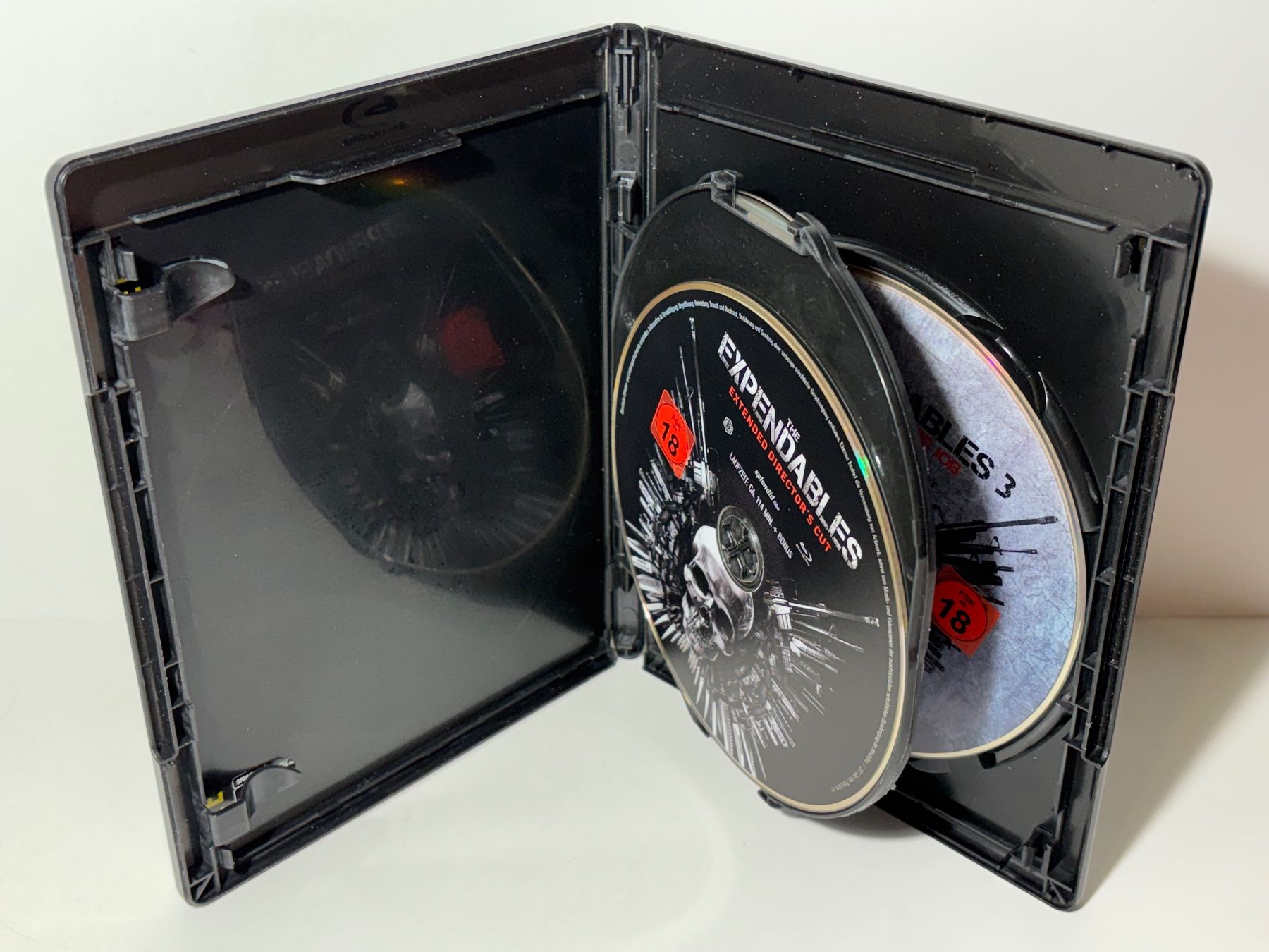 Alle DVDs: The Expendables 1-3 Blu Ray Uncut – Gebraucht aus Wilderswil von Sstriker 2