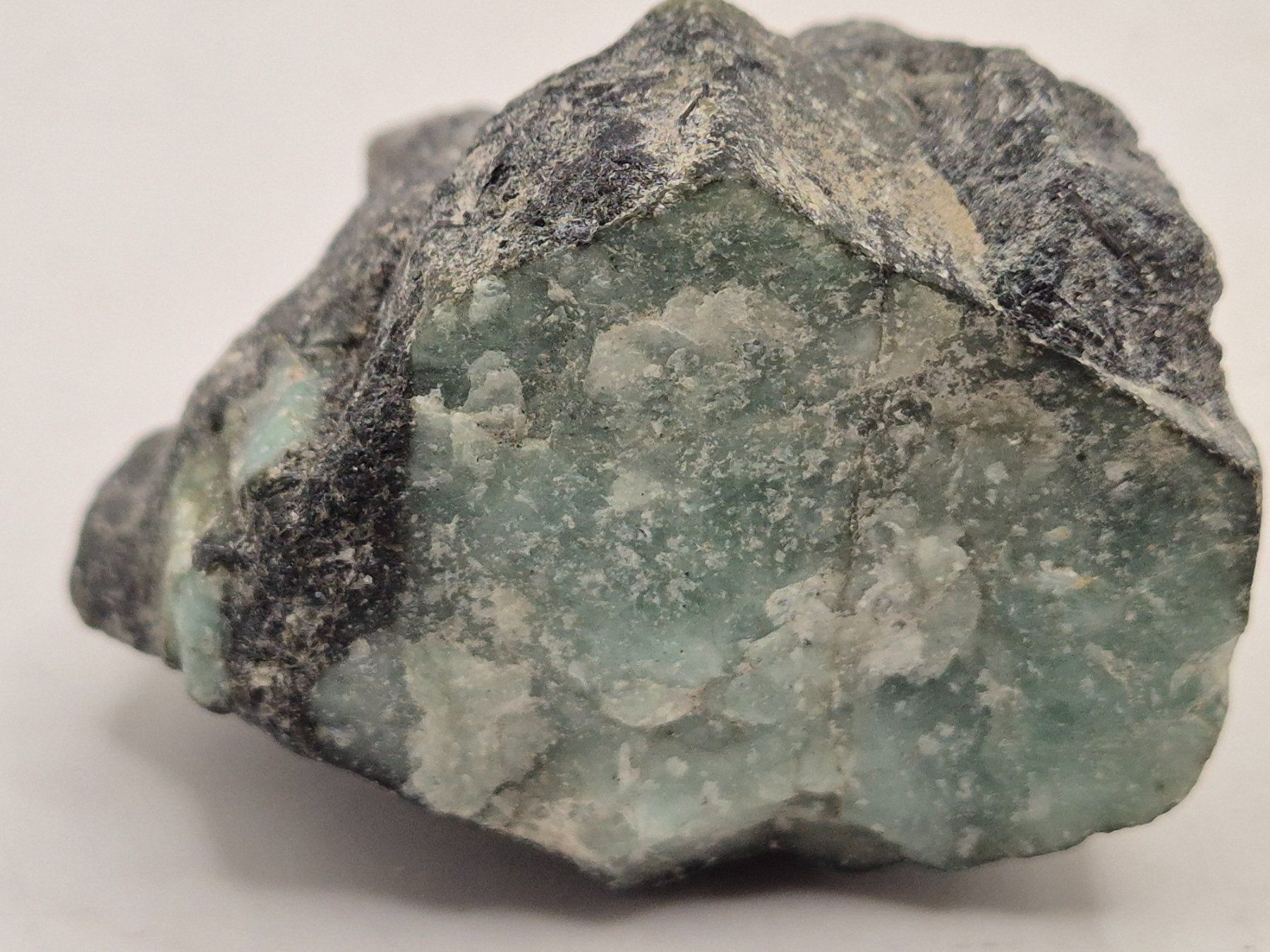 Minerali & Pietre curative: Smaragd roh in Muttergestein (54) – Nuovo e nell'imballaggio originale da Winterthur venduto da LukasMineralienOase 1
