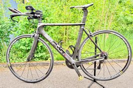 Rennrad Simplon Nexio, Aero-Rennrad, Triathlon-/Aero-Aufsatz