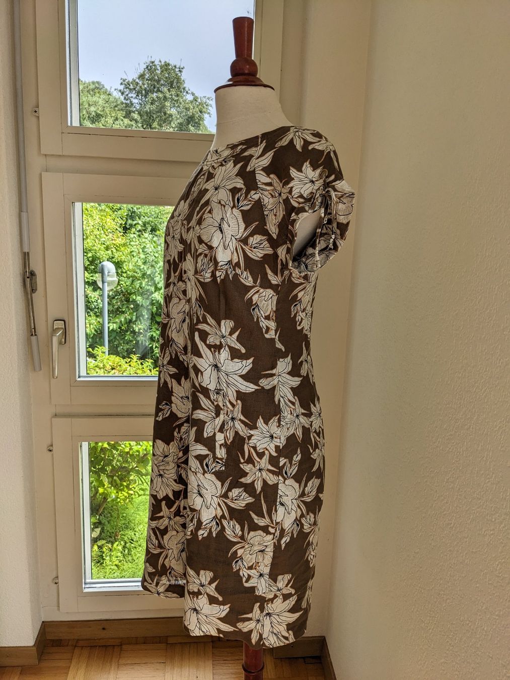 Maddison Vestiti: Maddison 100% Leinenkleid Blumen – Usato da Lengnau AG venduto da Nathi88 9