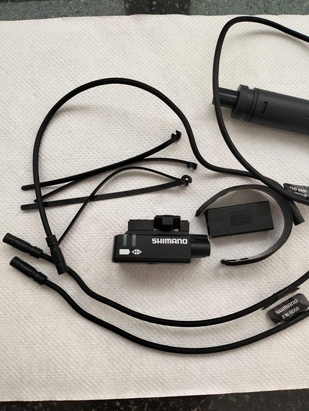 Shimano Pezzi di ricambio: Diverses Shimano Di2 Zubehör – Usato da Uster venduto da KarlZH 1